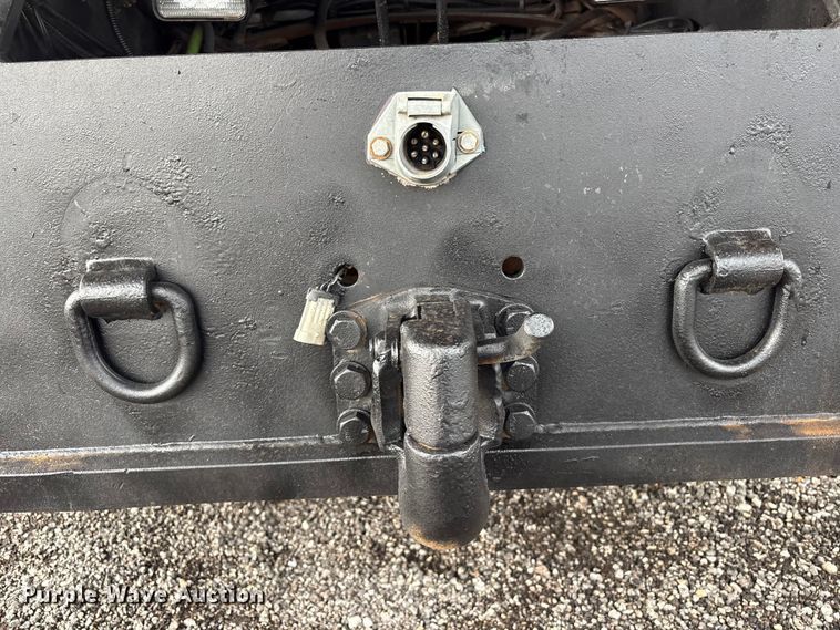 image for item EG9221 2012 Freightliner Business Class M2 grapple truck