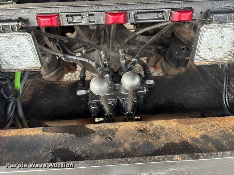 image for item EG9221 2012 Freightliner Business Class M2 grapple truck