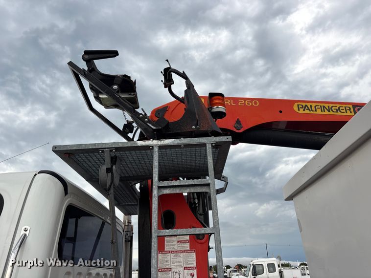 image for item EG9221 2012 Freightliner Business Class M2 grapple truck