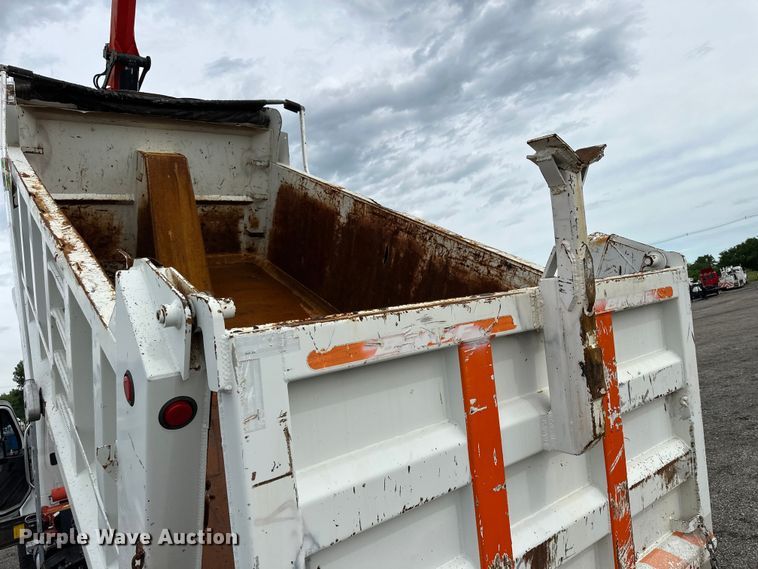 image for item EG9221 2012 Freightliner Business Class M2 grapple truck