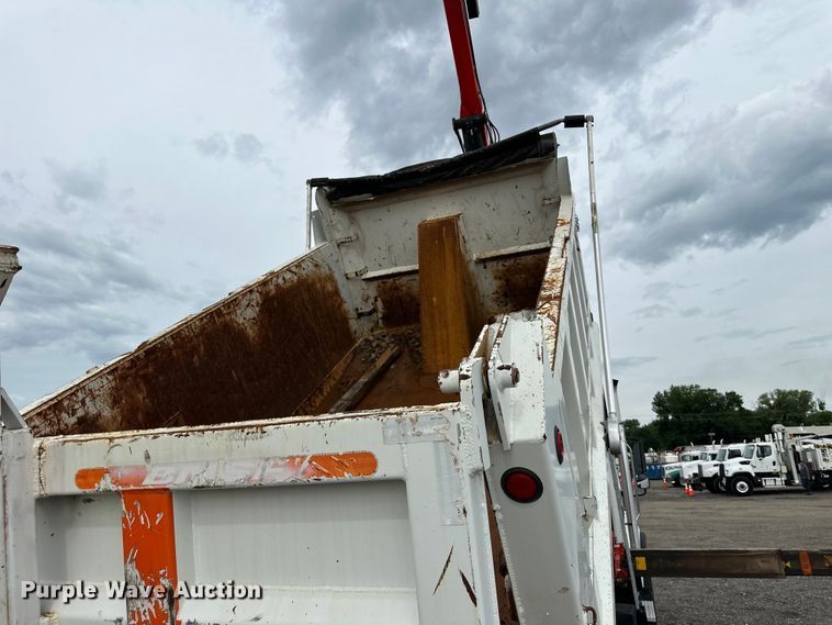 image for item EG9221 2012 Freightliner Business Class M2 grapple truck