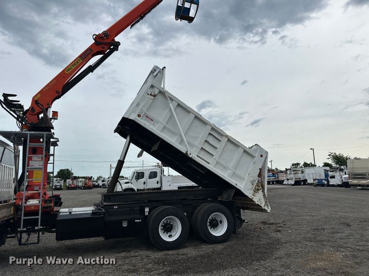 image for item EG9221 2012 Freightliner Business Class M2 grapple truck