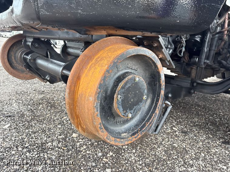 image for item EG9221 2012 Freightliner Business Class M2 grapple truck