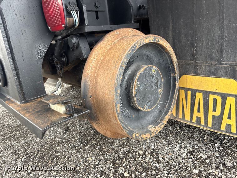 image for item EG9221 2012 Freightliner Business Class M2 grapple truck