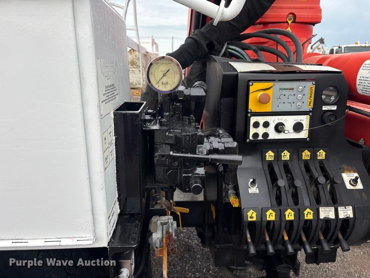 image for item EG9222 2012 Freightliner Business Class M2 Ext. Cab crane truck