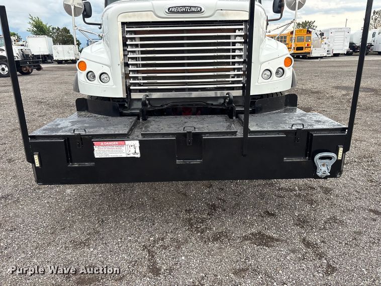 image for item EG9222 2012 Freightliner Business Class M2 Ext. Cab crane truck