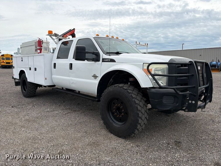 image for item EG9225 2016 Ford F550 Super Duty Crew Cab utility / service truck