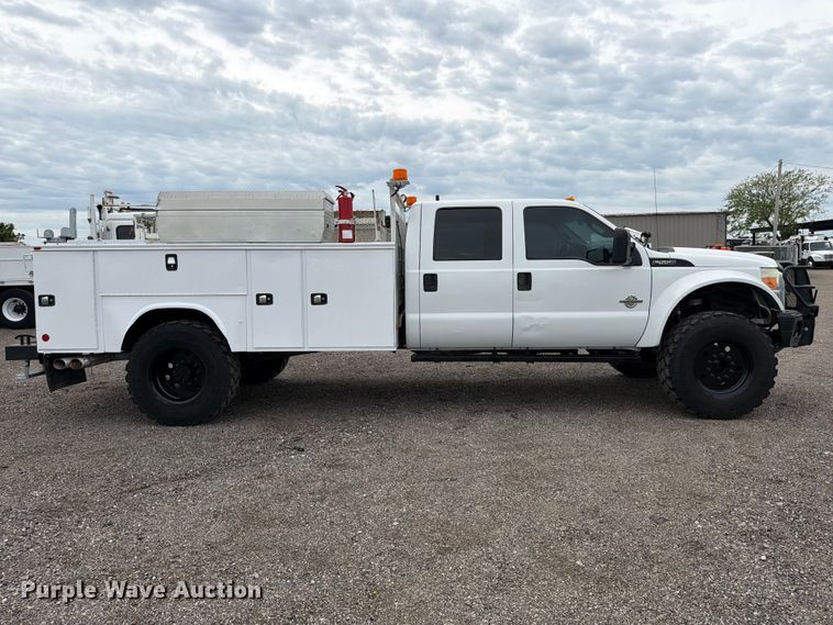 image for item EG9225 2016 Ford F550 Super Duty Crew Cab utility / service truck