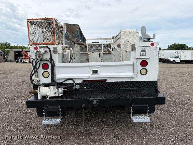 image for item EG9225 2016 Ford F550 Super Duty Crew Cab utility / service truck