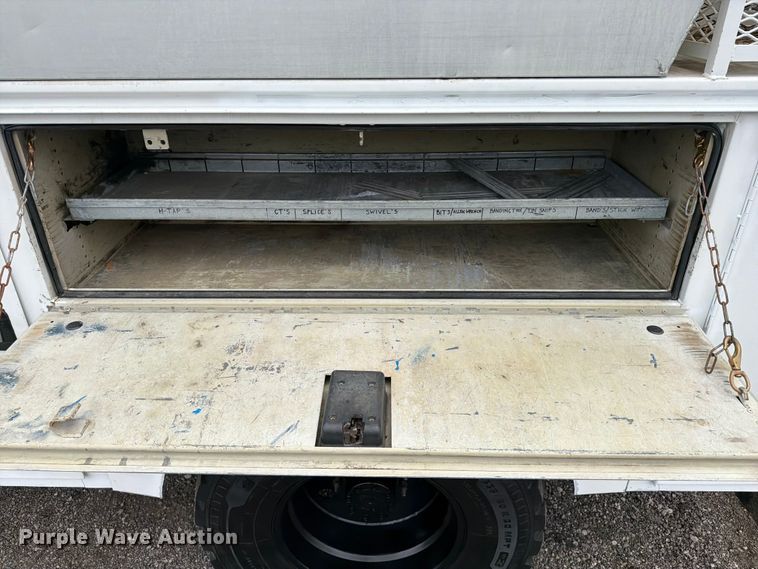 image for item EG9225 2016 Ford F550 Super Duty Crew Cab utility / service truck