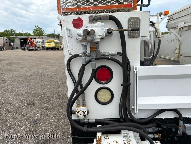 image for item EG9225 2016 Ford F550 Super Duty Crew Cab utility / service truck