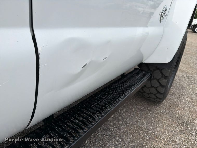 image for item EG9225 2016 Ford F550 Super Duty Crew Cab utility / service truck