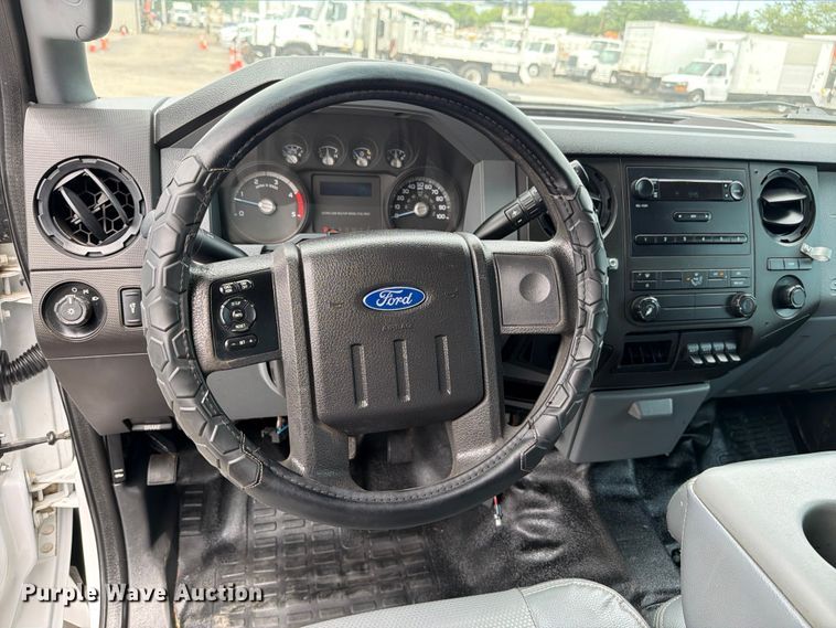 image for item EG9225 2016 Ford F550 Super Duty Crew Cab utility / service truck