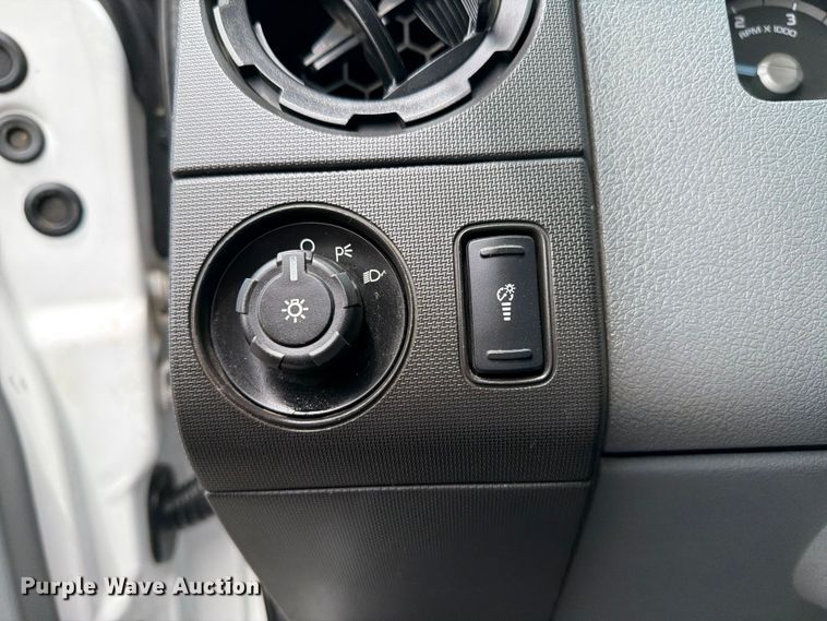 image for item EG9225 2016 Ford F550 Super Duty Crew Cab utility / service truck