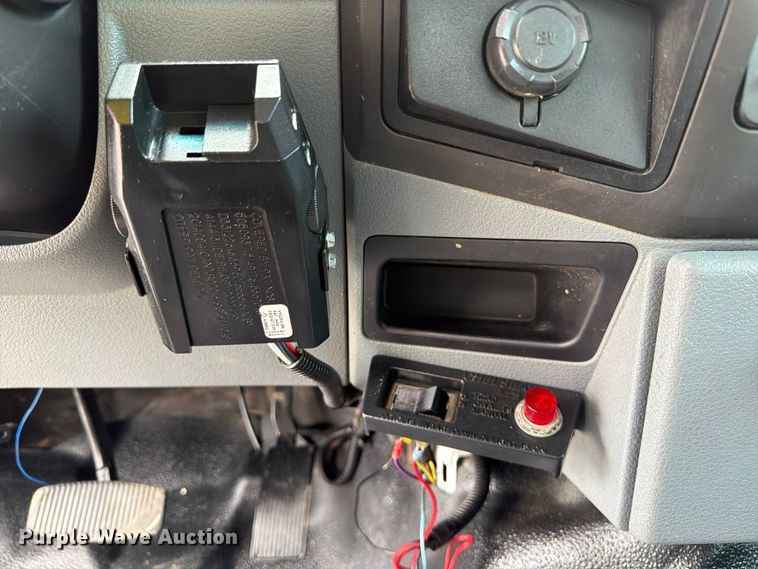 image for item EG9225 2016 Ford F550 Super Duty Crew Cab utility / service truck