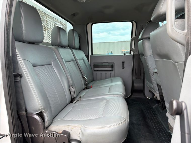 image for item EG9225 2016 Ford F550 Super Duty Crew Cab utility / service truck
