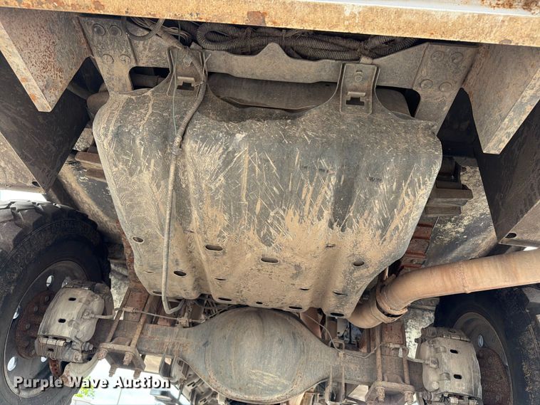 image for item EG9225 2016 Ford F550 Super Duty Crew Cab utility / service truck