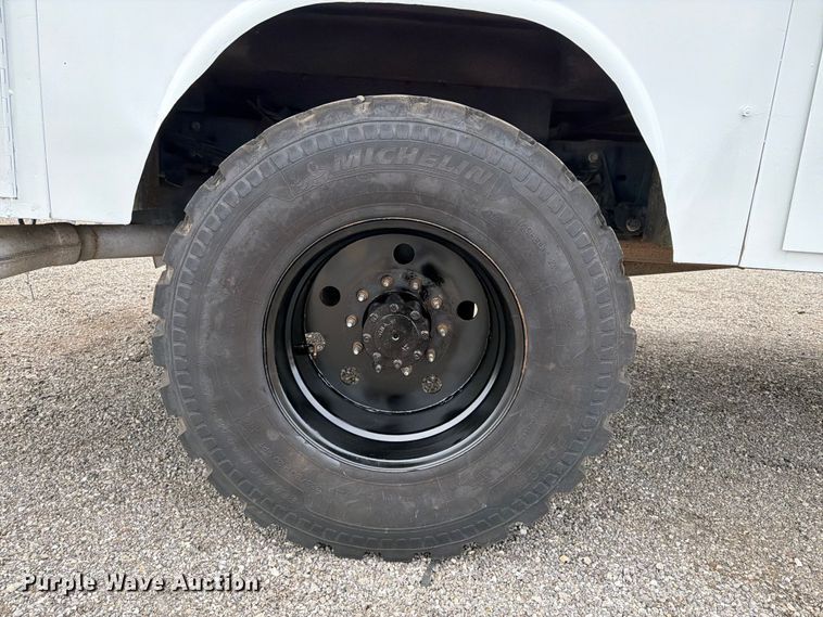 image for item EG9225 2016 Ford F550 Super Duty Crew Cab utility / service truck