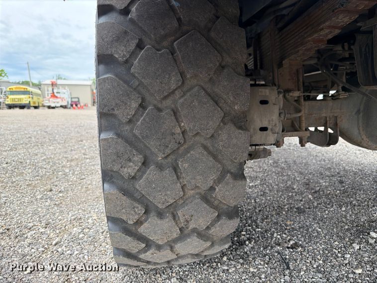 image for item EG9225 2016 Ford F550 Super Duty Crew Cab utility / service truck
