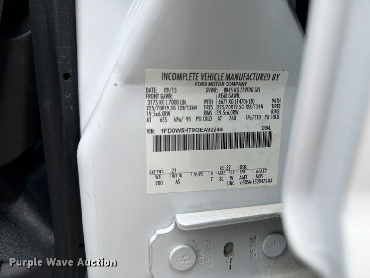 image for item EG9225 2016 Ford F550 Super Duty Crew Cab utility / service truck