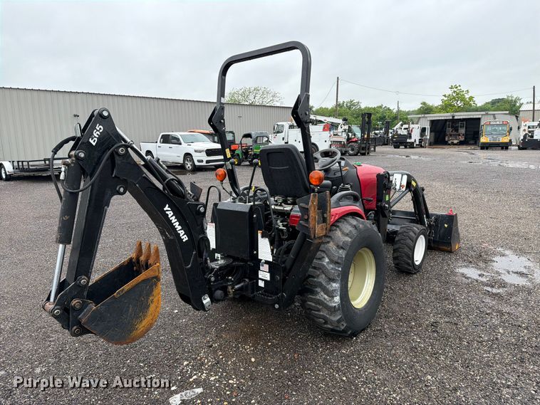 image for item EG9238 2018 Yanmar SA24 MFWD tractor