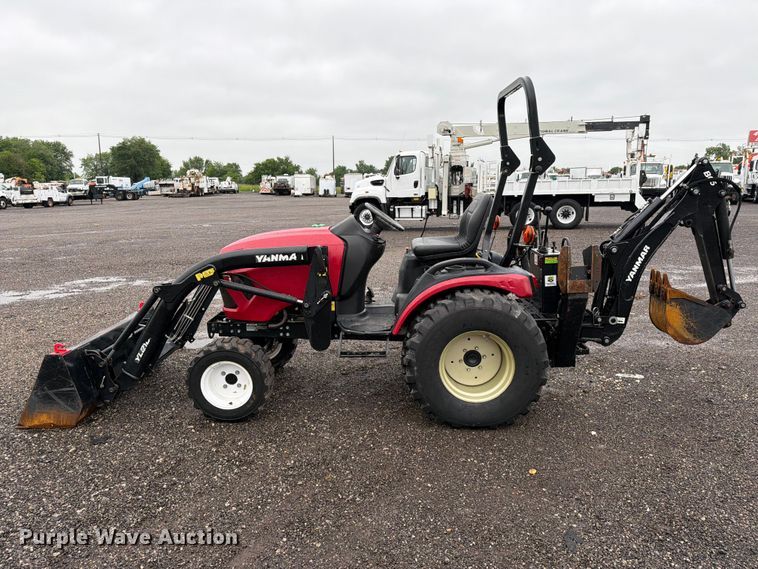 image for item EG9238 2018 Yanmar SA24 MFWD tractor