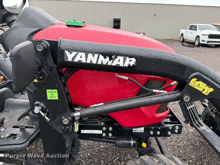 image for item EG9238 2018 Yanmar SA24 MFWD tractor