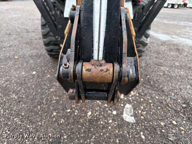 image for item EG9238 2018 Yanmar SA24 MFWD tractor
