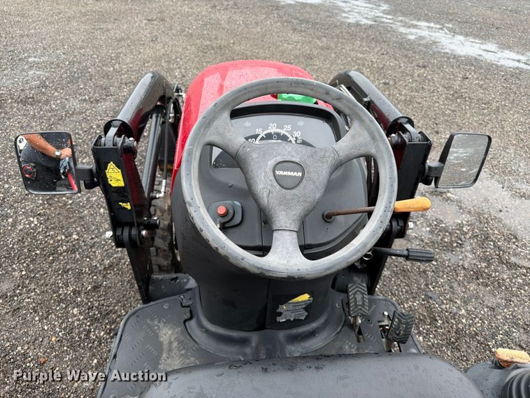 image for item EG9238 2018 Yanmar SA24 MFWD tractor