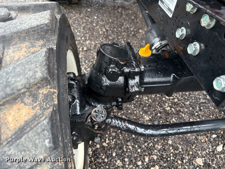 image for item EG9238 2018 Yanmar SA24 MFWD tractor