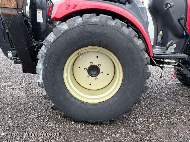 image for item EG9238 2018 Yanmar SA24 MFWD tractor