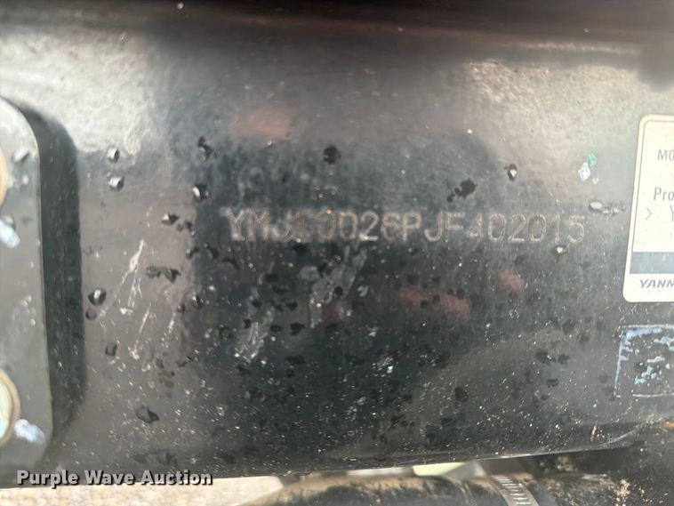 image for item EG9238 2018 Yanmar SA24 MFWD tractor