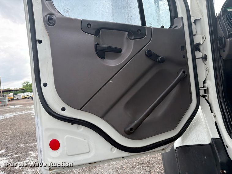 image for item EG9245 2014 Freightliner 108SD Crew Cab crane truck