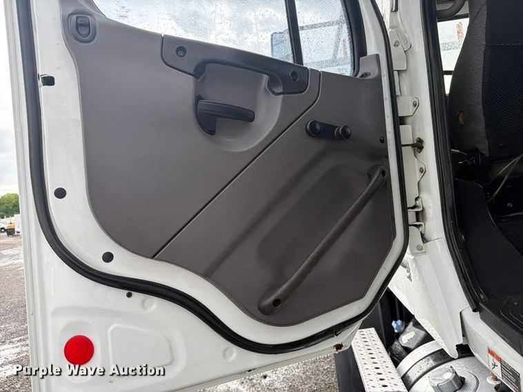 image for item EG9245 2014 Freightliner 108SD Crew Cab crane truck