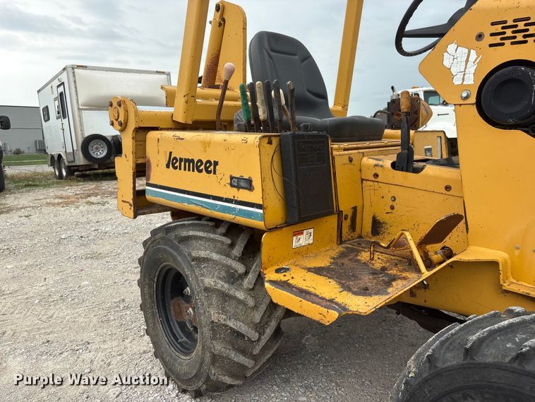 image for item EI5921 1998 Vermeer V-3550A trencher