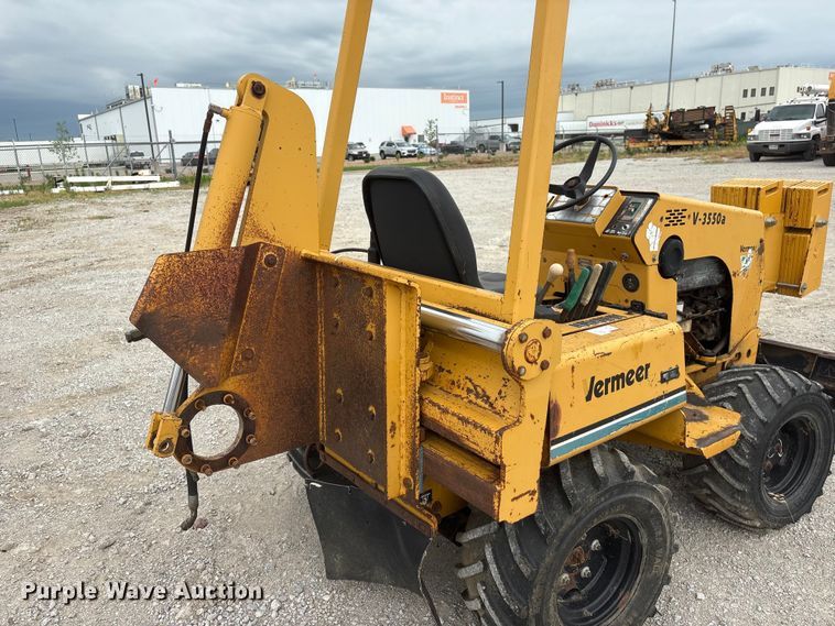 image for item EI5921 1998 Vermeer V-3550A trencher