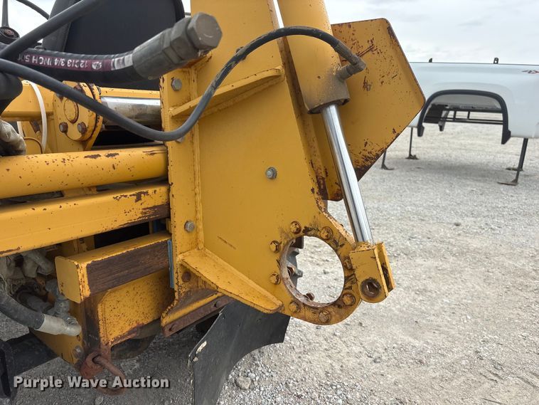 image for item EI5921 1998 Vermeer V-3550A trencher