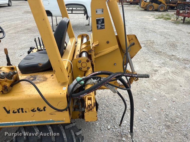image for item EI5921 1998 Vermeer V-3550A trencher