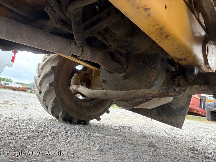 image for item EI5921 1998 Vermeer V-3550A trencher