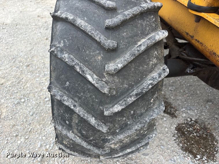 image for item EI5921 1998 Vermeer V-3550A trencher
