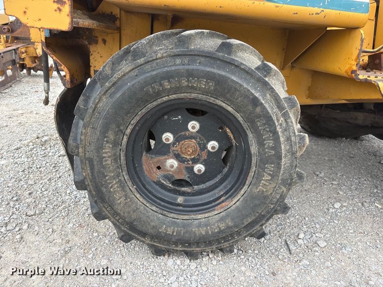 image for item EI5921 1998 Vermeer V-3550A trencher
