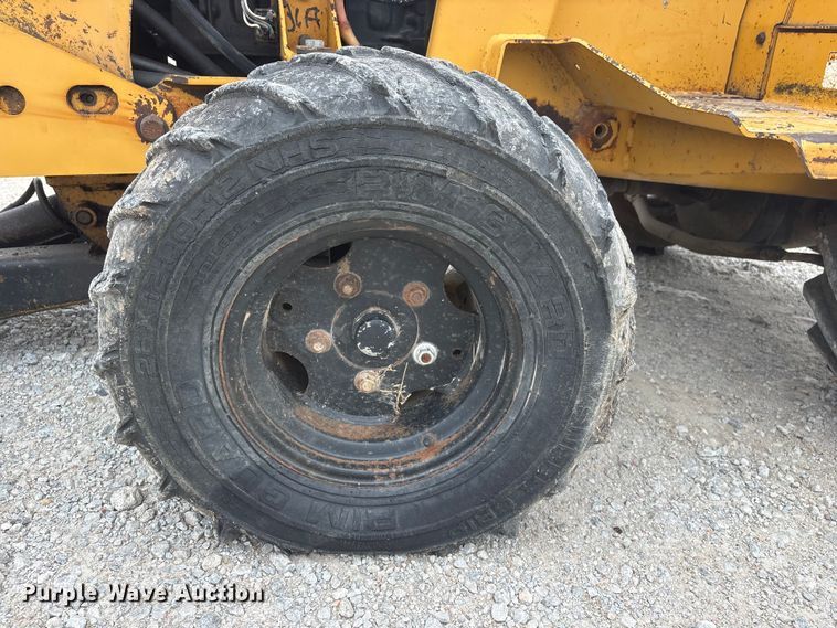 image for item EI5921 1998 Vermeer V-3550A trencher
