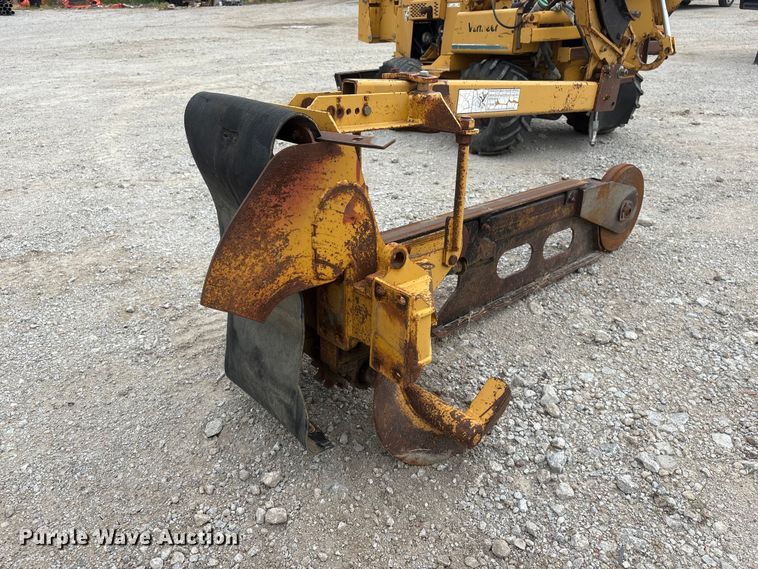 image for item EI5921 1998 Vermeer V-3550A trencher