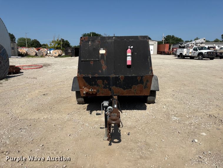 image for item EI5939 Sullair 375 DPQ CAT air compressor