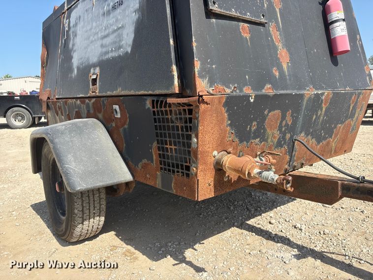 image for item EI5939 Sullair 375 DPQ CAT air compressor