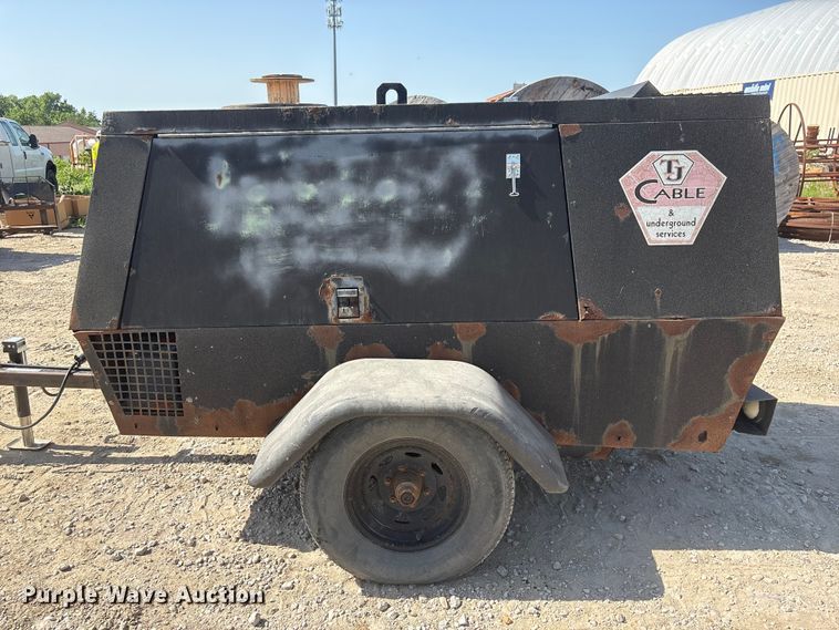 image for item EI5939 Sullair 375 DPQ CAT air compressor