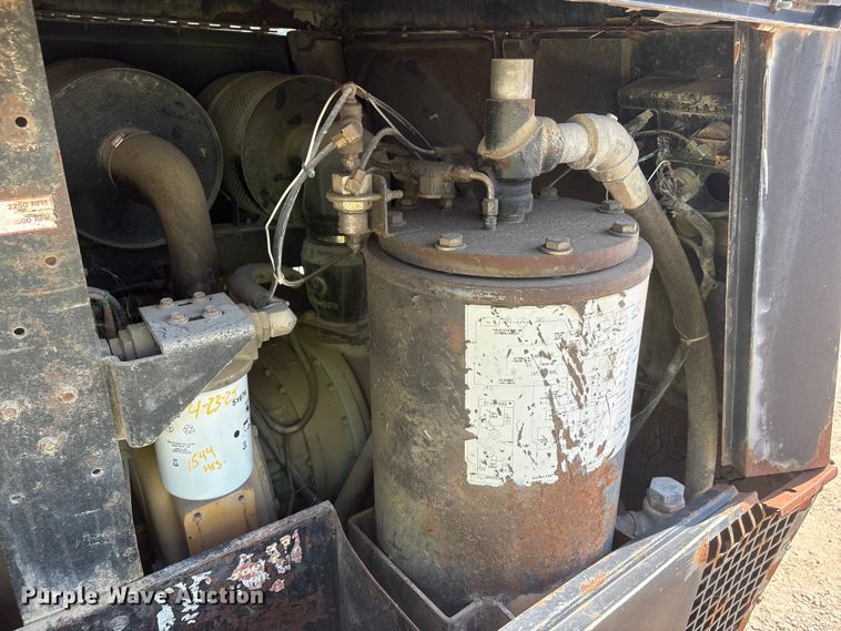 image for item EI5939 Sullair 375 DPQ CAT air compressor