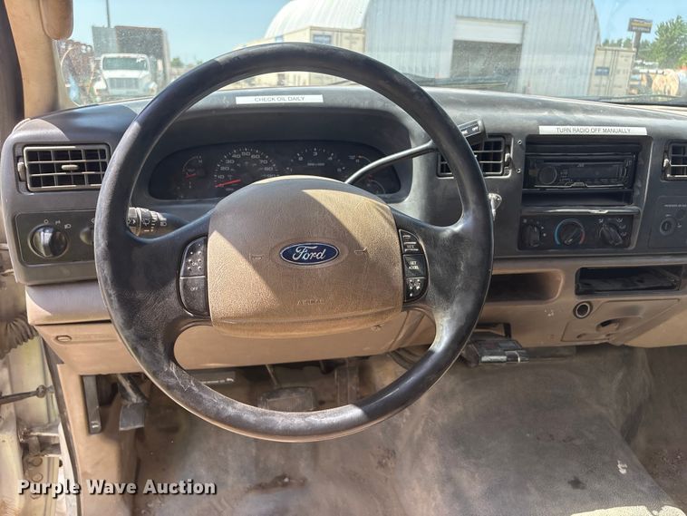 image for item EI5940 2004 Ford F450 Super Duty dump truck