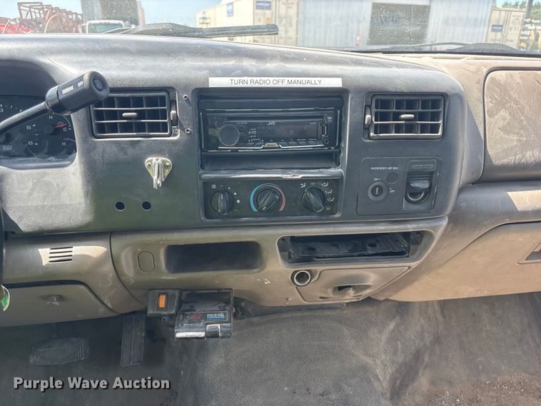 image for item EI5940 2004 Ford F450 Super Duty dump truck