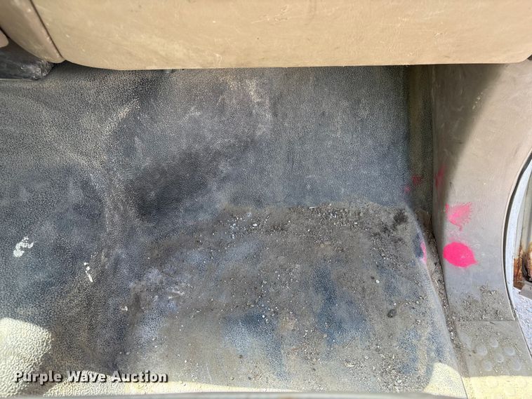 image for item EI5940 2004 Ford F450 Super Duty dump truck